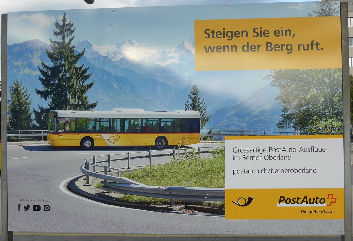 (194'346) - Plakat f�r Steigen Sie ein, wenn der Berg ruft. am 23. Juni 2018 beim Bahnhof Interlaken West