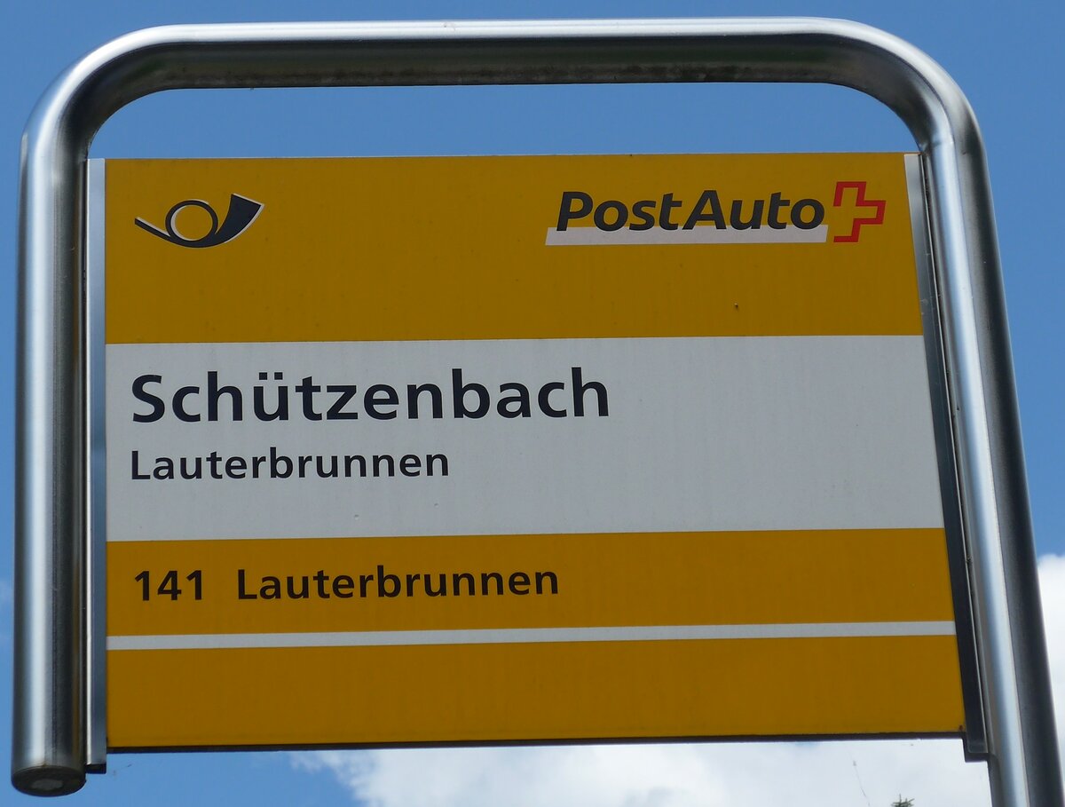 (194'422) - PostAuto-Haltestellenschild - Lauterbrunnen, Sch�tzenbach - am 25. Juni 2018