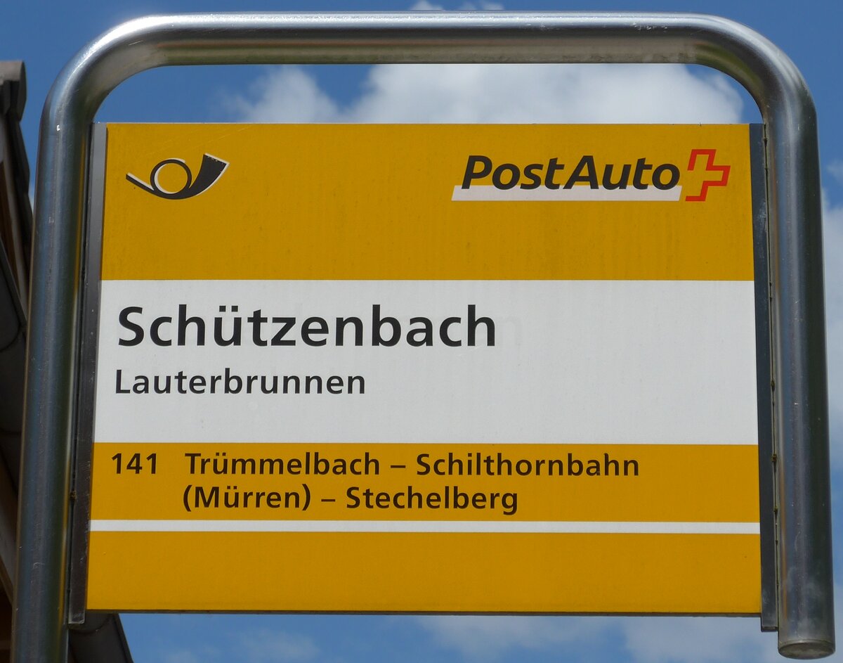 (194'423) - PostAuto-Haltestellenschild - Lauterbrunnen, Sch�tzenbach - am 25. Juni 2018
