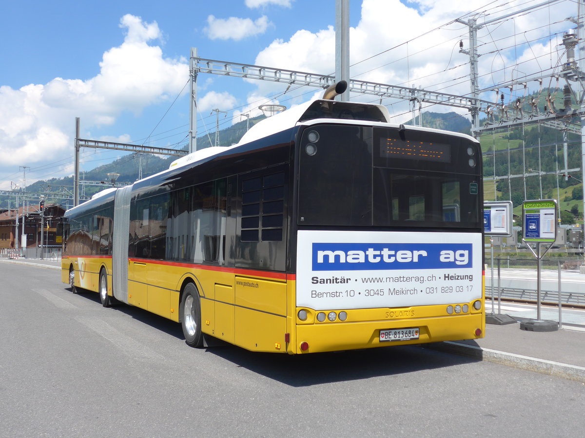 (194'707) - PostAuto Bern - Nr. 684/BE 813'684 - Solaris am 9. Juli 2018 beim Bahnhof Zweisimmen