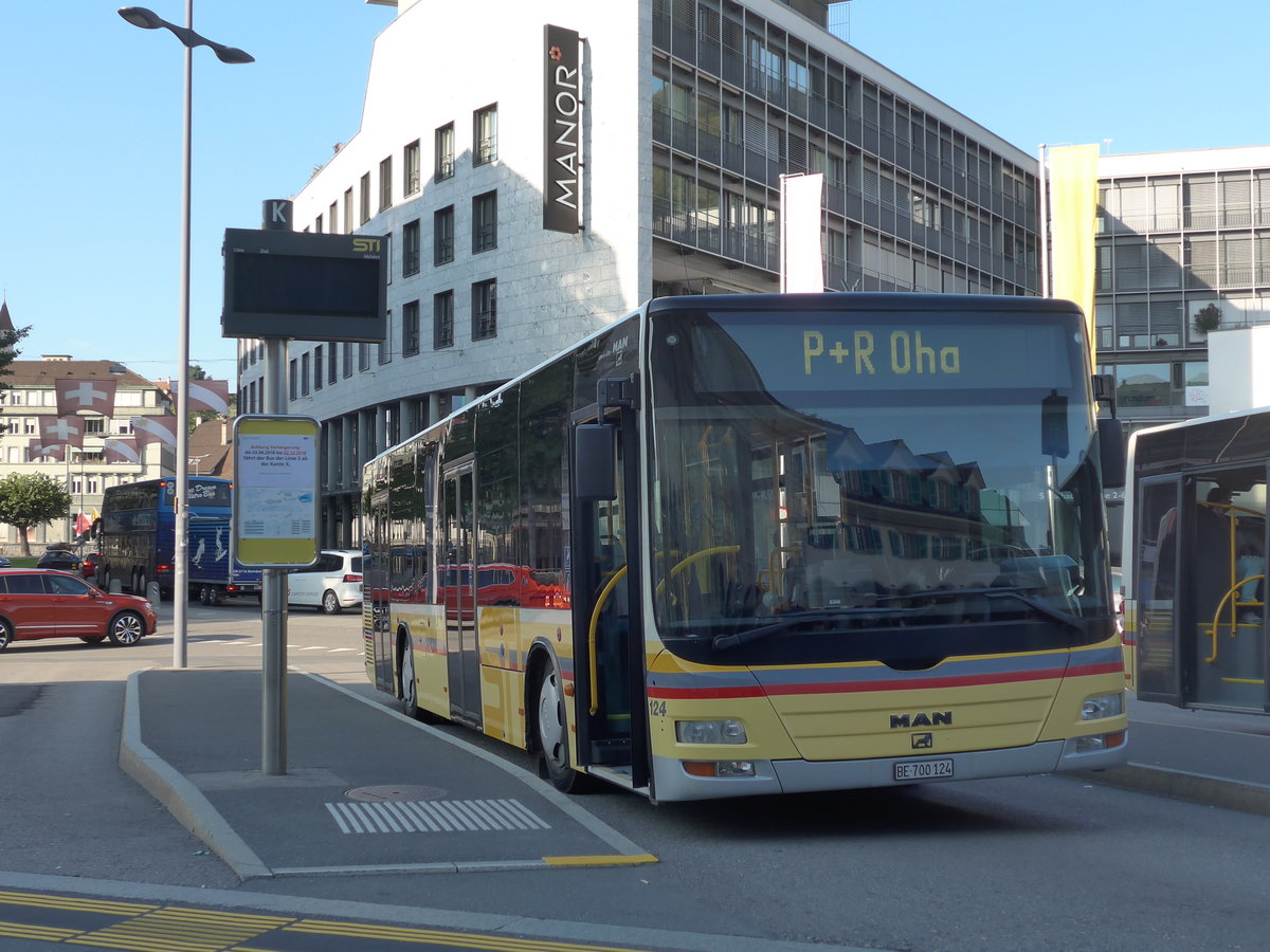 (196'620) - STI Thun - Nr. 124/BE 700'124 - MAN am 8. September 2018 beim Bahnhof Thun