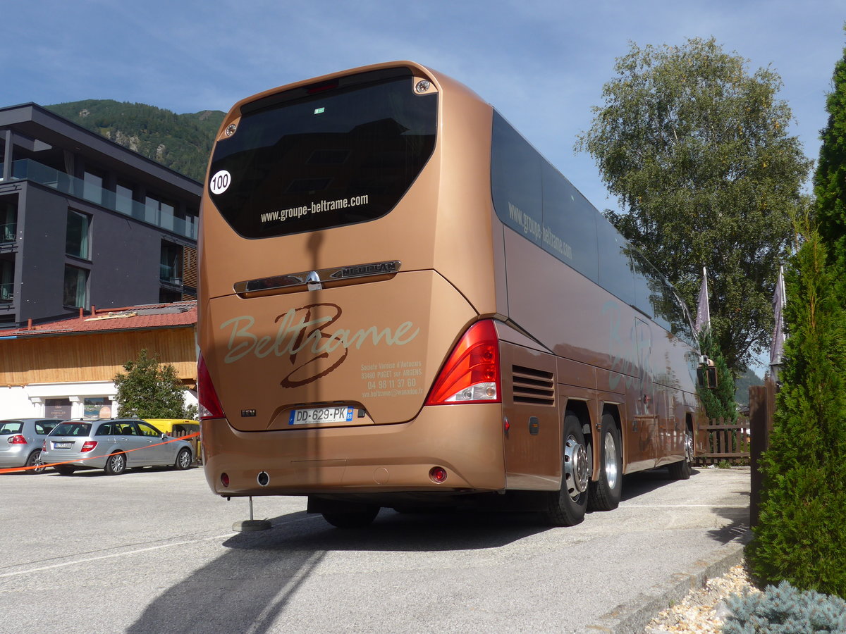 (196'777) - Aus Frankreich: Beltrame, Puget sur Argens - DD 629 PK - Neoplan am 11. September 2018 in Pertisau, Hotel Post