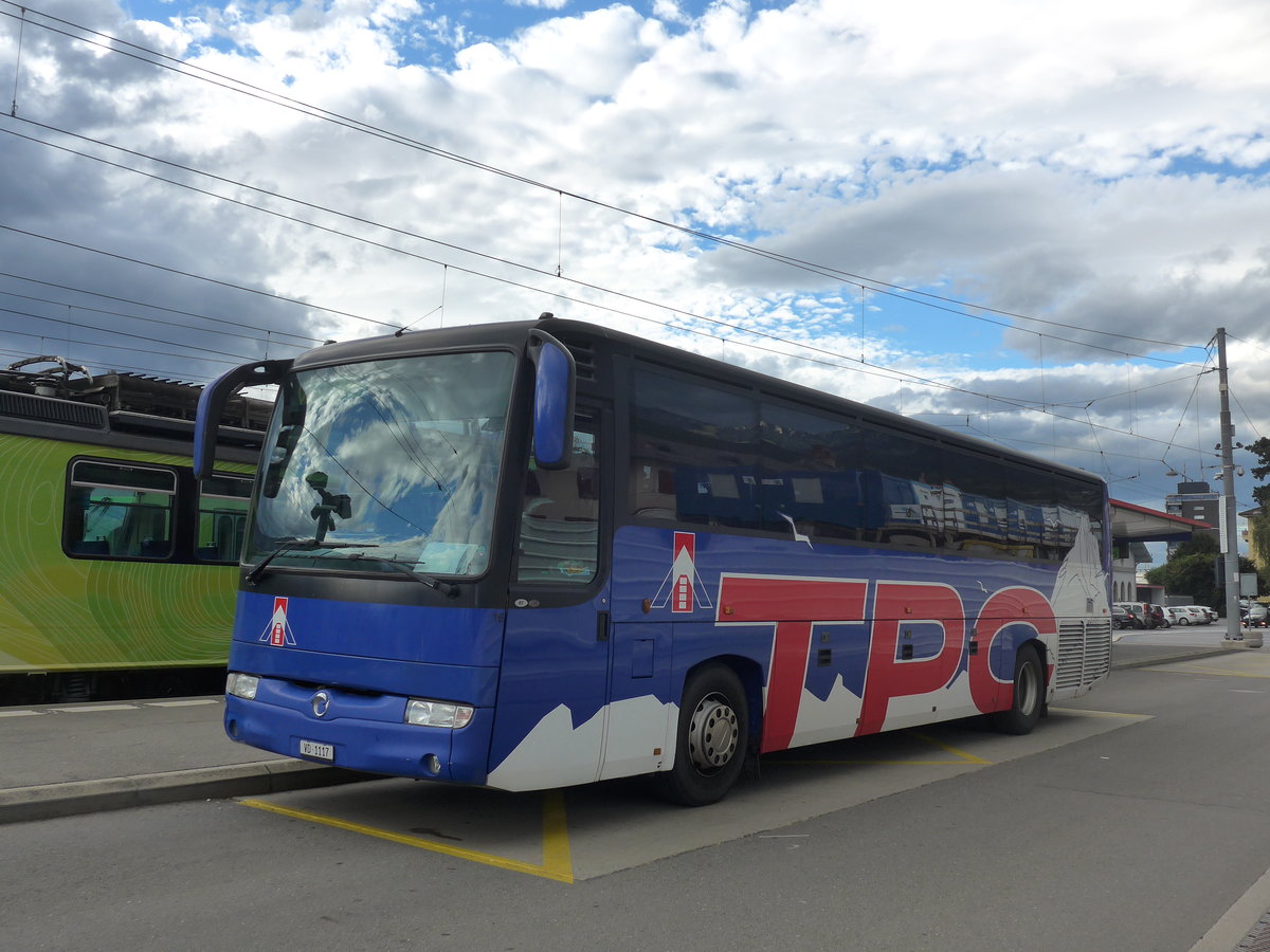 (197'956) - TPC Aigle - Nr. 16/VD 1117 - Irisbus am 23. September 2018 beim Bahnhof Aigle