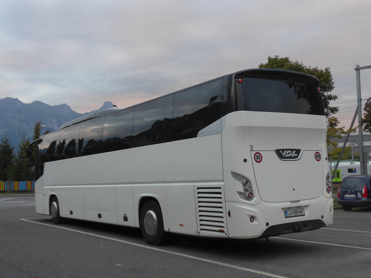 (197'973) - Aus Slowenien: ??? - LJ 066-MT - VDL am 28. September 2018 in Thun, Seestrasse