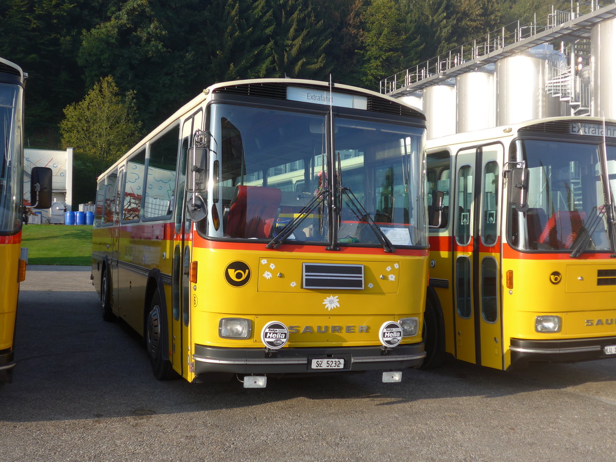 (197'978) - F�ssler, Unteriberg - Nr. 6/SZ 5232 - Saurer/R&J (ex Sch�rch, Gutenburg Nr. 6; ex P 24'358) am 30. September 2018 in Willisau, Altes Zeughaus