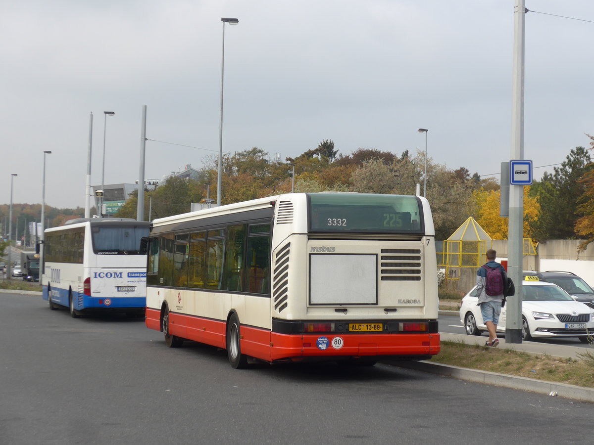 (198'557) - DPP Praha - Nr. 3332/ALC 13-89 - Renault-Karosa am 19. Oktober 2018 in Praha, Ndraz Veleslavin