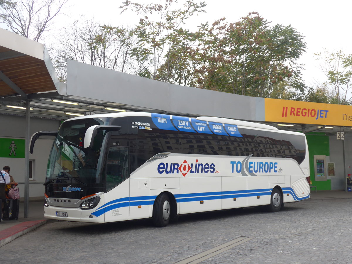 (198'606) - To Europe, Rudn - 3SV 0242 - Setra am 19. Oktober 2018 in Praha, Florenc
