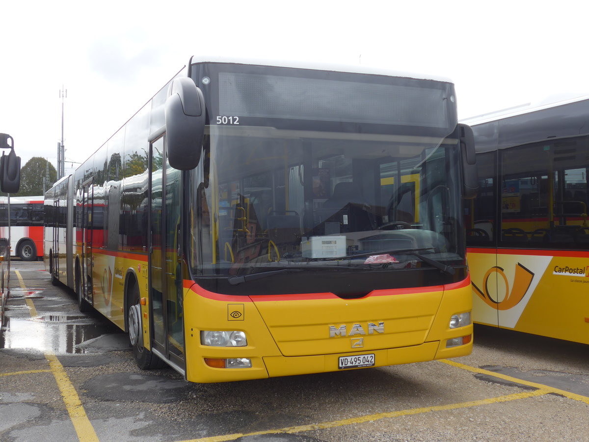 (199'036) - CarPostal Ouest - VD 495'042 - MAN am 28. Oktober 2018 in Yverdon, Garage