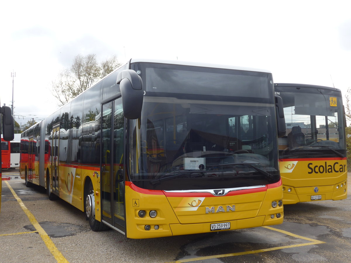 (199'037) - CarPostal Ouest - VD 259'997 - MAN am 28. Oktober 2018 in Yverdon, Garage