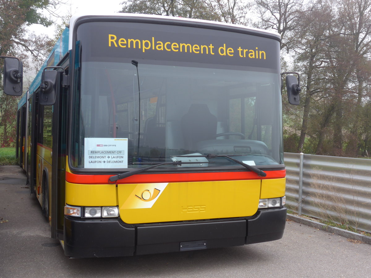 (199'224) - PostAuto Bern - Nr. 799 - Volvo/Hess (ex Bernmobil, Bern Nr. 272) am 4. November 2018 in Develier, Parkplatz