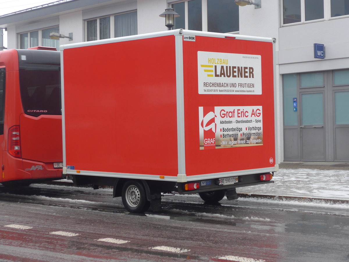 (199'972) - AFA Adelboden - Nr. 68/BE 590'378 - Niederhauser Gepckanhnger am 16. Dezember 2018 beim Bahnhof Frutigen