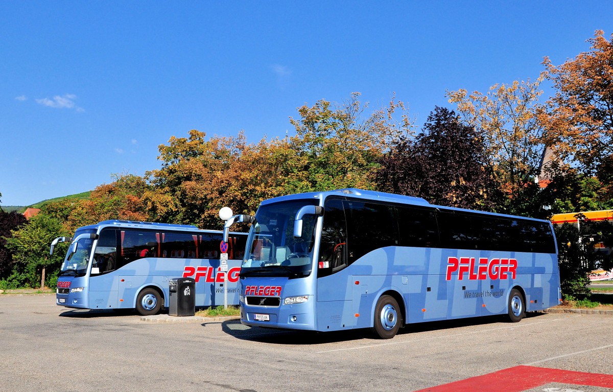 2 mal VOLVO 9700 von PFLEGER Reisen aus �sterreich im August 2013 in Krems.