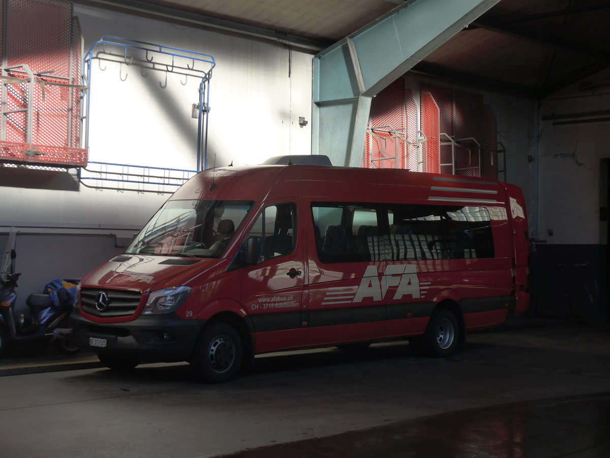 (200'222) - AFA Adelboden - Nr. 29/BE 173'535 - Mercedes am 25. Dezember 2018 in Adelboden, Busstation