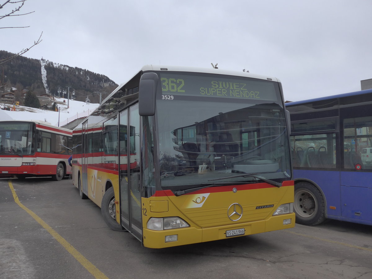 (200'353) - Lathion, Sion - Nr. 12/VS 241'966 - Mercedes (ex PostAuto Wallis) am 30. Dezember 2018 in Haute-Nendaz, T�l�cabine