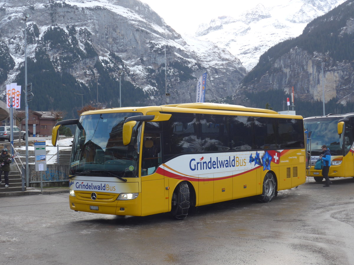 (200'468) - AVG Grindelwald - Nr. 30/BE 171'240 - Mercedes am 1. Januar 2019 beim Bahnhof Grindelwald