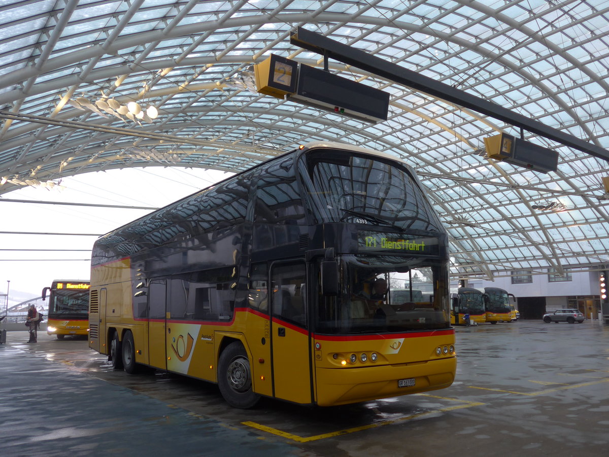 (200'553) - PostAuto Graub�nden - GR 163'000 - Neoplan am 2. Januar 2019 in Chur, Postautostation