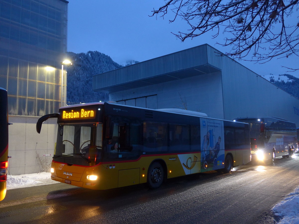 (200'677) - Steiner, Messen - SO 20'140 - MAN am 12. Januar 2019 beim Bahnhof Frutigen