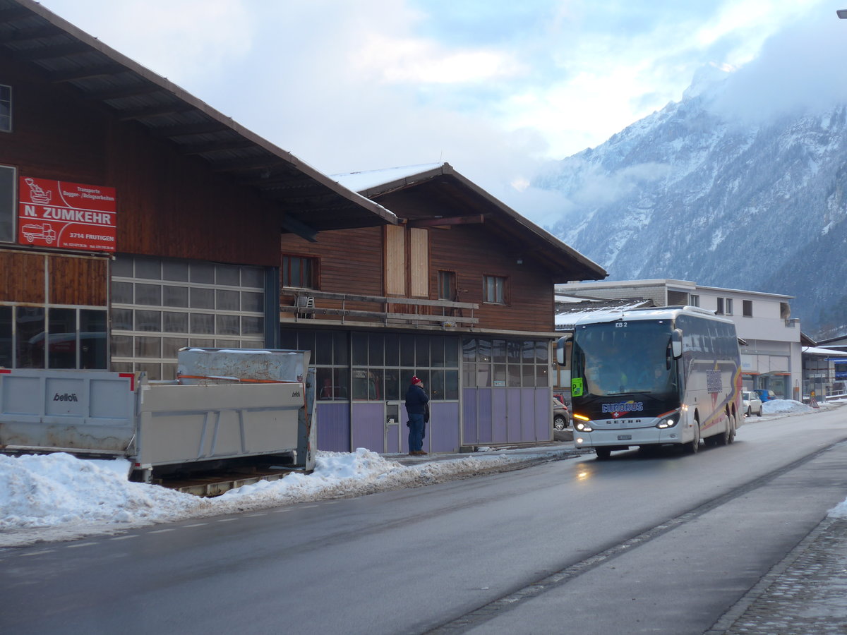 (200'986) - Eurobus, Bern - Nr. 2/BE 379'902 - Setra am 12. Januar 2019 beim Bahnhof Frutigen