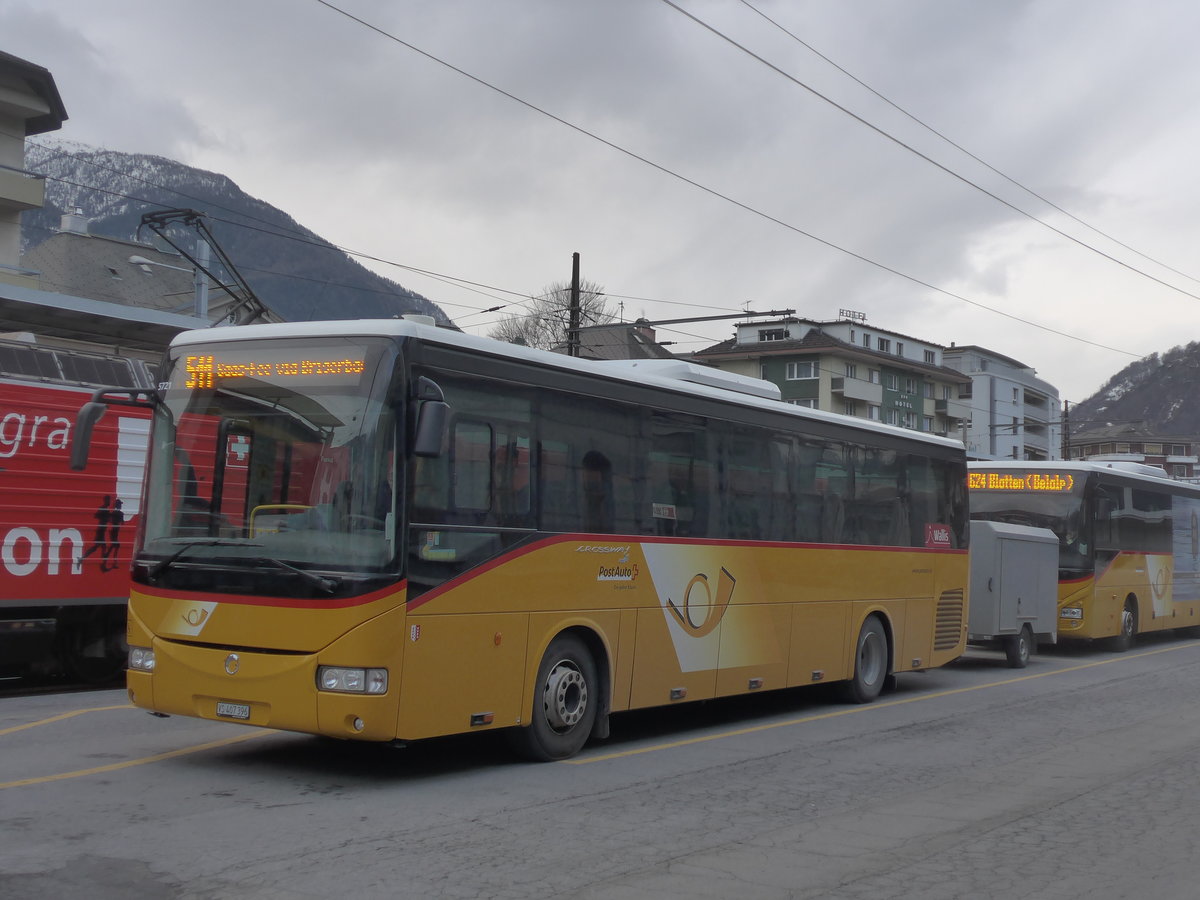 (201'358) - PostAuto Wallis - VS 407'396 - Irisbus am 27. Januar 2019 beim Bahnhof Brig