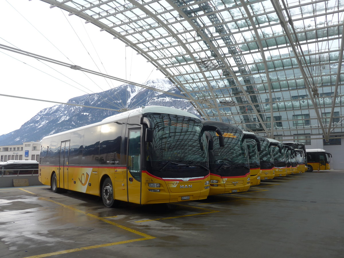(201'428) - PostAuto Graub�nden - GR 173'202 - MAN am 2. Februar 2019 in Chur, Postautostation