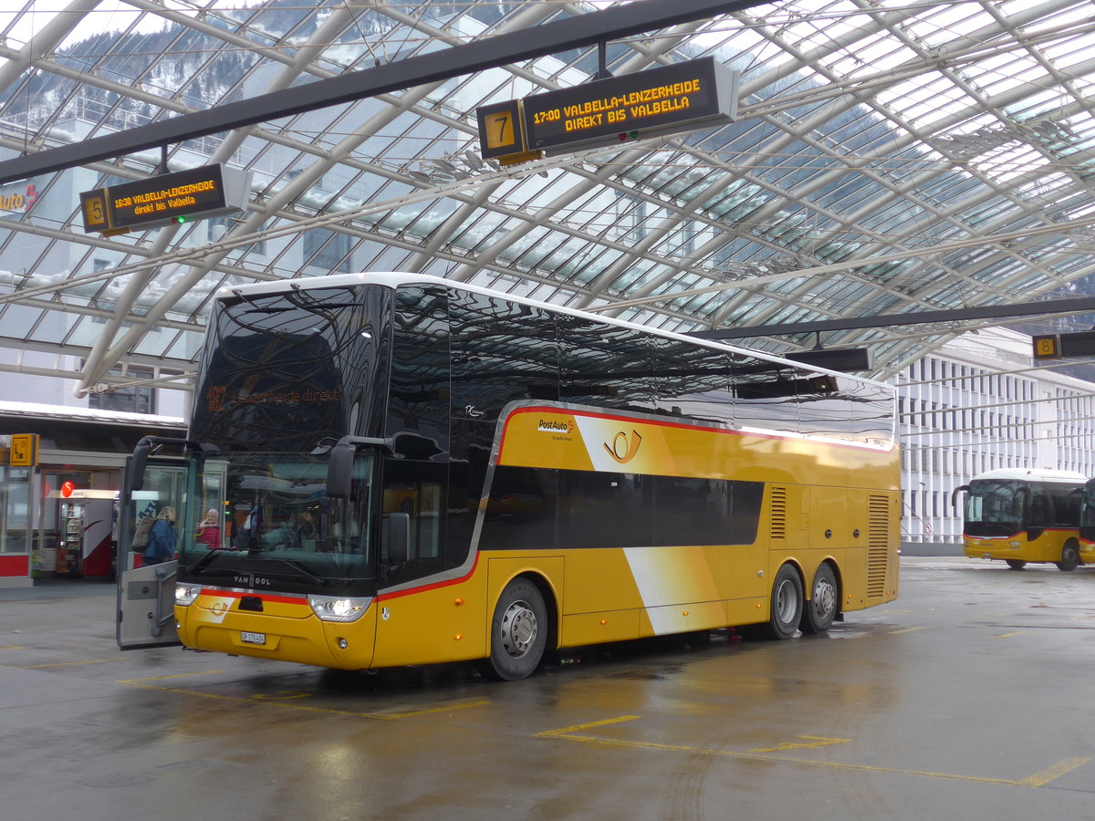 (201'431) - PostAuto Graub�nden - GR 170'404 - Van Hool am 2. Februar 2019 in Chur, Postautostation