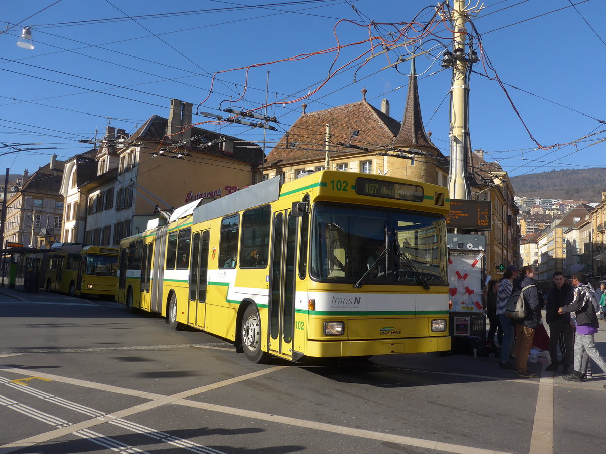(201'648) - transN, La Chaux-de-Fonds - Nr. 102 - NAW/Hess Gelenktrolleybus (ex TN Neuch�tel Nr. 102) am 16. Februar 2019 in Neuch�tel, Place Pury