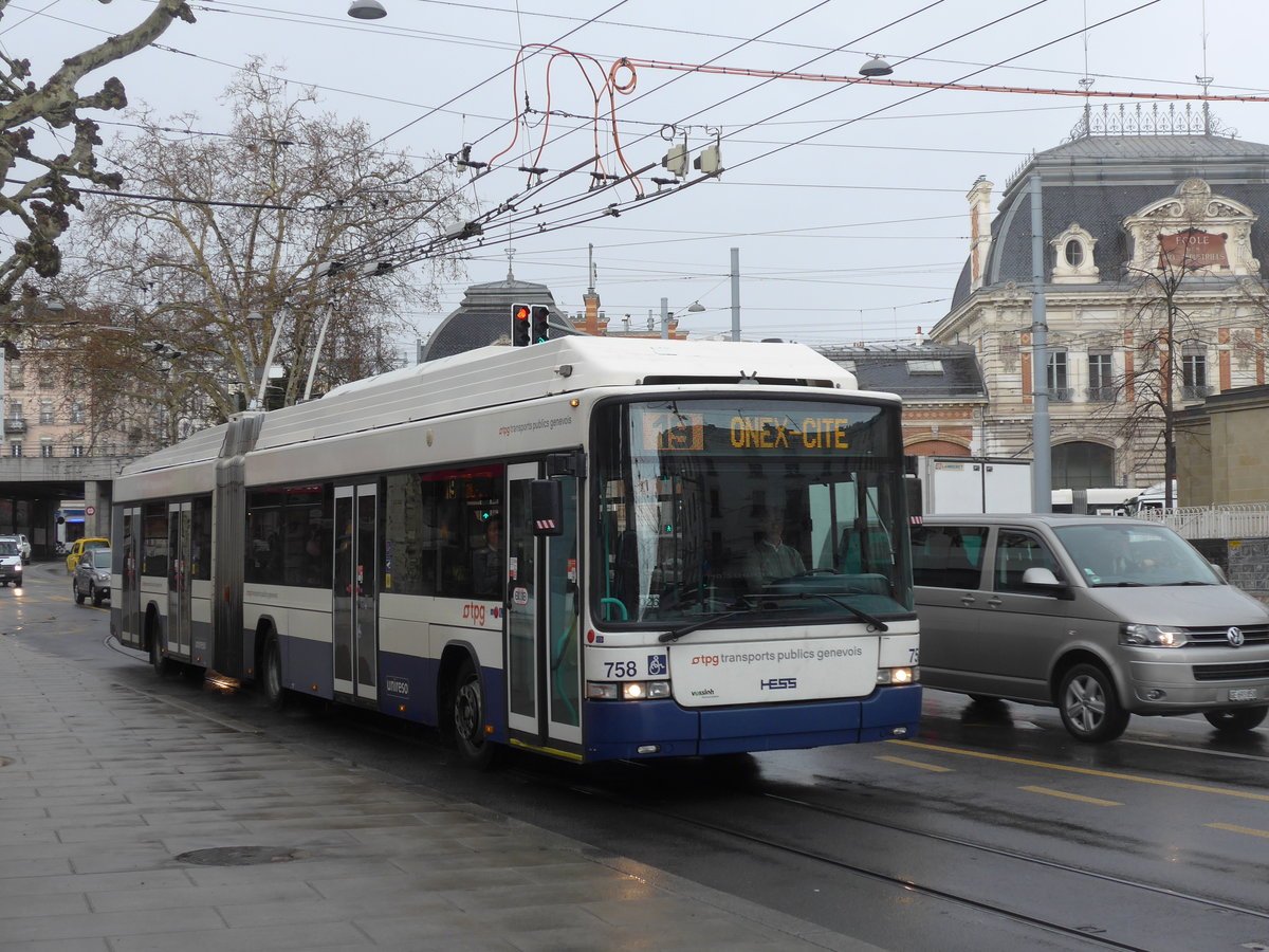 (202'245) - TPG Gen�ve - Nr. 758 - Hess/Hess Gelenktrolleybus am 11. M�rz 2019 in Gen�ve, Place des Vingt-Deux-Cantons
