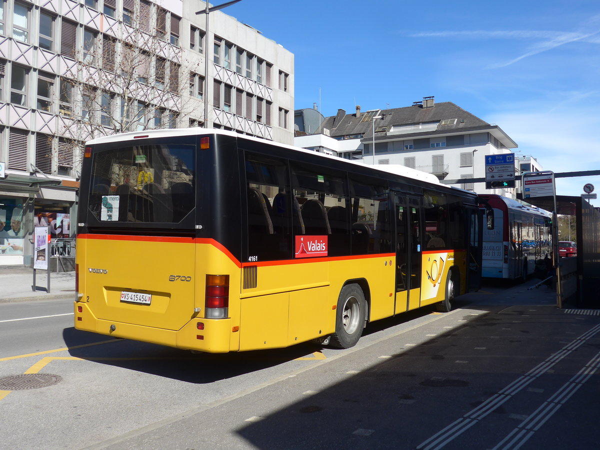 (202'414) - PostAuto Wallis - Nr. 2/VS 415'454 - Volvo (ex CarPostal Ouest; ex SAPJV, L'Isle Nr. 11) am 16. M�rz 2019 beim Bahnhof Sion