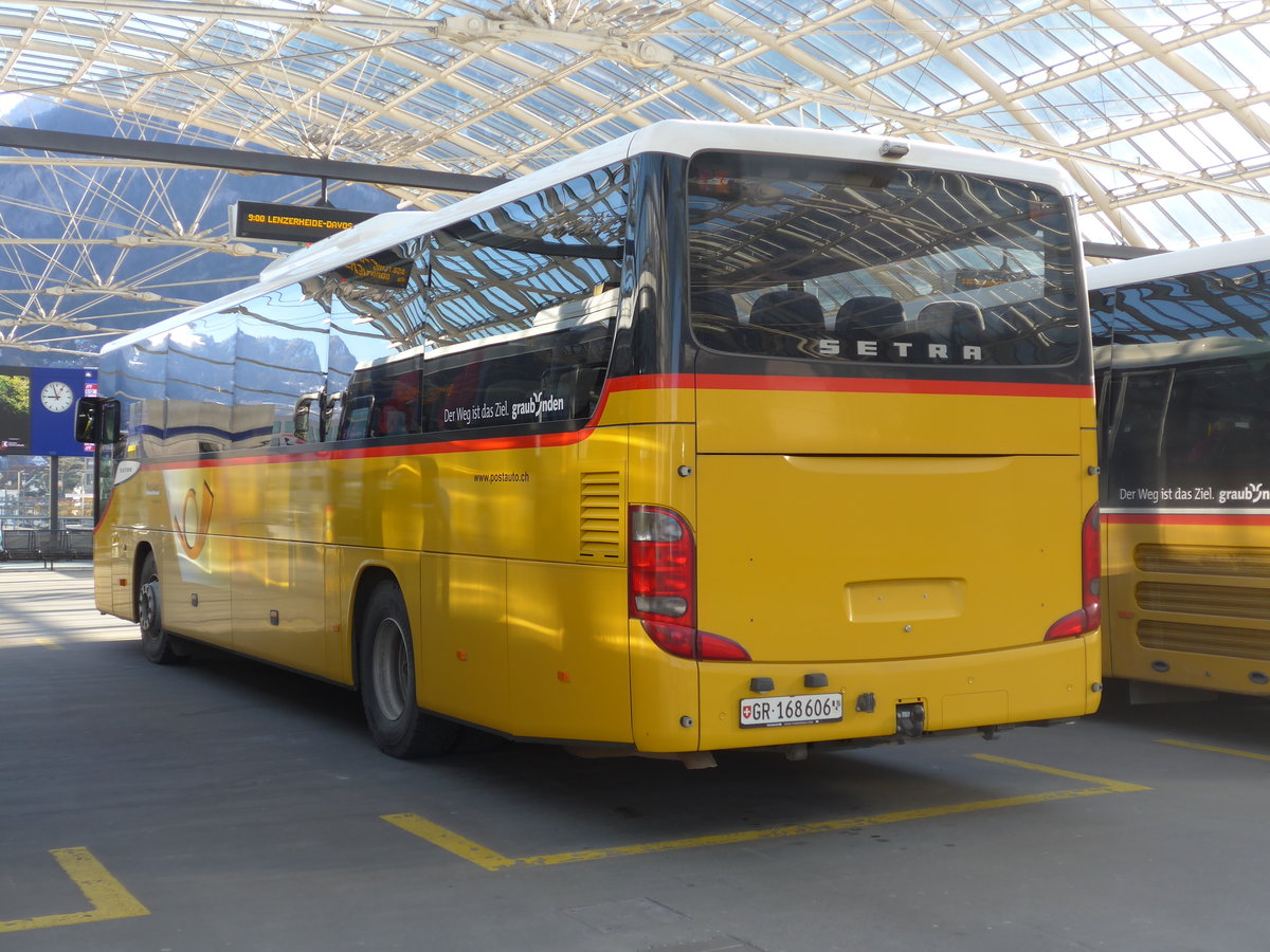 (202'590) - PostAuto Graubnden - GR 168'606 - Setra am 20. Mrz 2019 in Chur, Postautostation