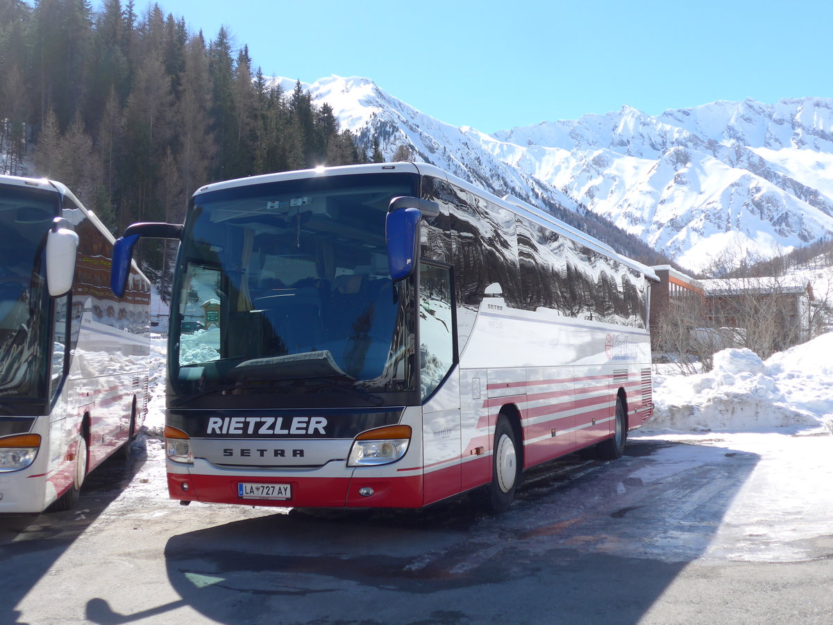 (202'635) - Aus Oesterreich: Rietzler, Ried i.O. - LA 727 AY - Setra am 20. M�rz 2019 in Samnaun, Ravaisch