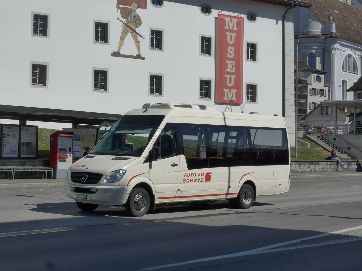 (202'843) - AAGS Schwyz - Nr. 25/SZ 45'325 - Mercedes am 22. M�rz 2019 in Schwyz, Post