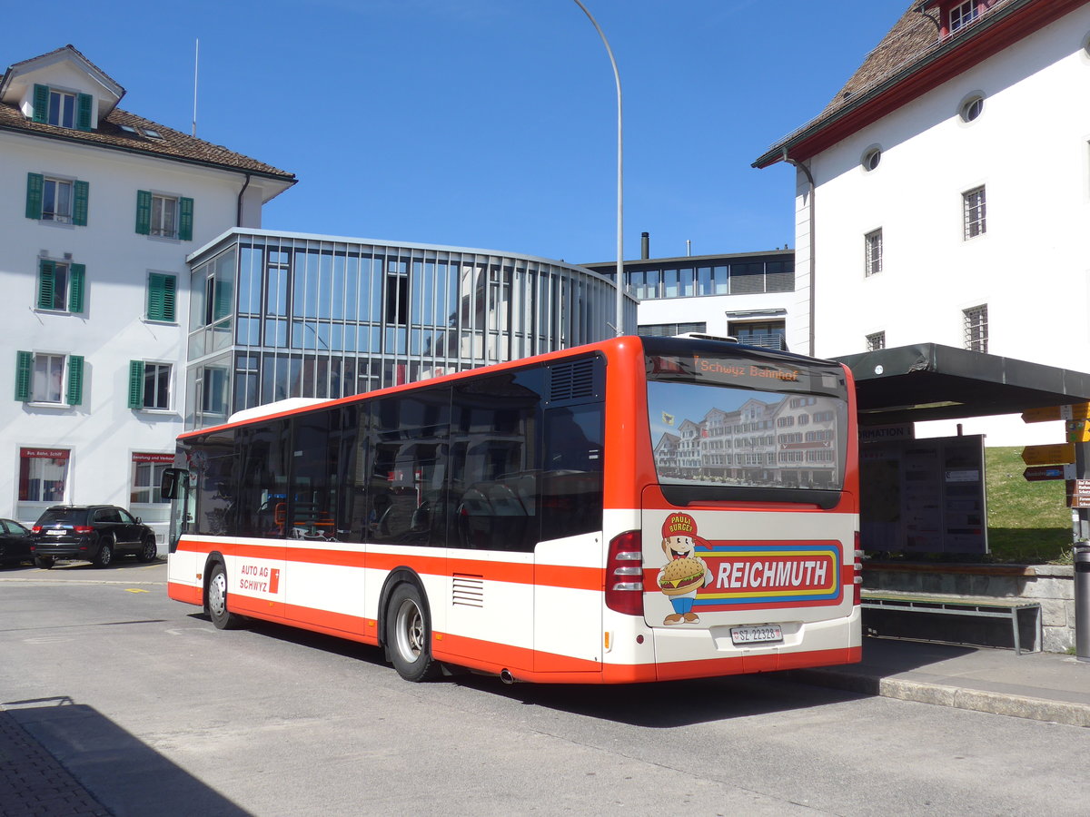 (202'847) - AAGS Schwyz - Nr. 28/SZ 22'328 - Mercedes am 22. M�rz 2019 in Schwyz, Post