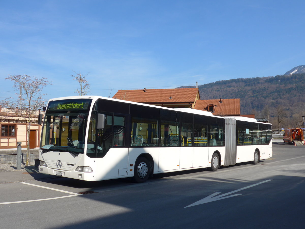 (202'882) - ARAG Ruswil - LU 143'730 - Mercedes (ex Schneider, Ermenswil Nr. 7) am 22. M�rz 2019 beim Bahnhof Alpnachstad