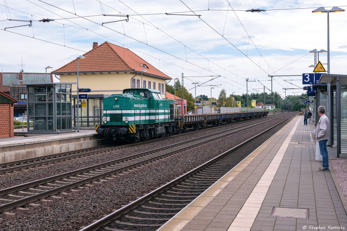 203 127-6 LDS GmbH Logistik, Dienstleistungen & Service mit einem Gterzug in Bienenbttel und fuhr weiter in Richtung Lneburg. 02.09.2016