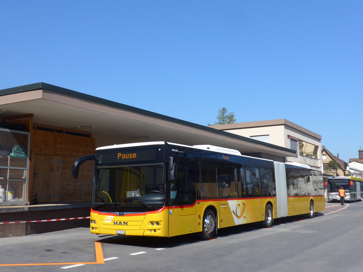 (203'323) - PostAuto Zrich - Nr. 363/ZH 179'958 - MAN am 30. Mrz 2019 beim Bahnhof Hergiswil