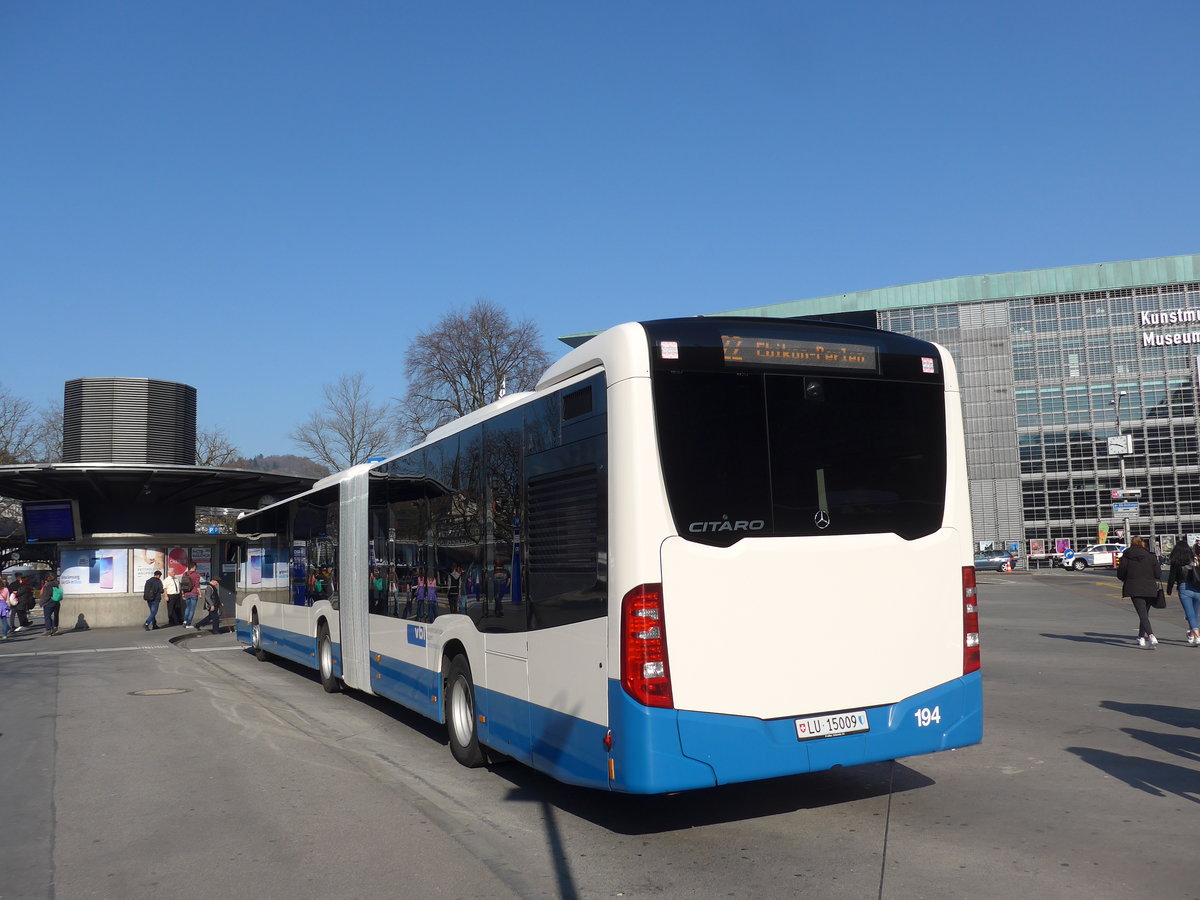 (203'353) - VBL Luzern - Nr. 194/LU 15'009 - Mercedes am 30. Mrz 2019 beim Bahnhof Luzern