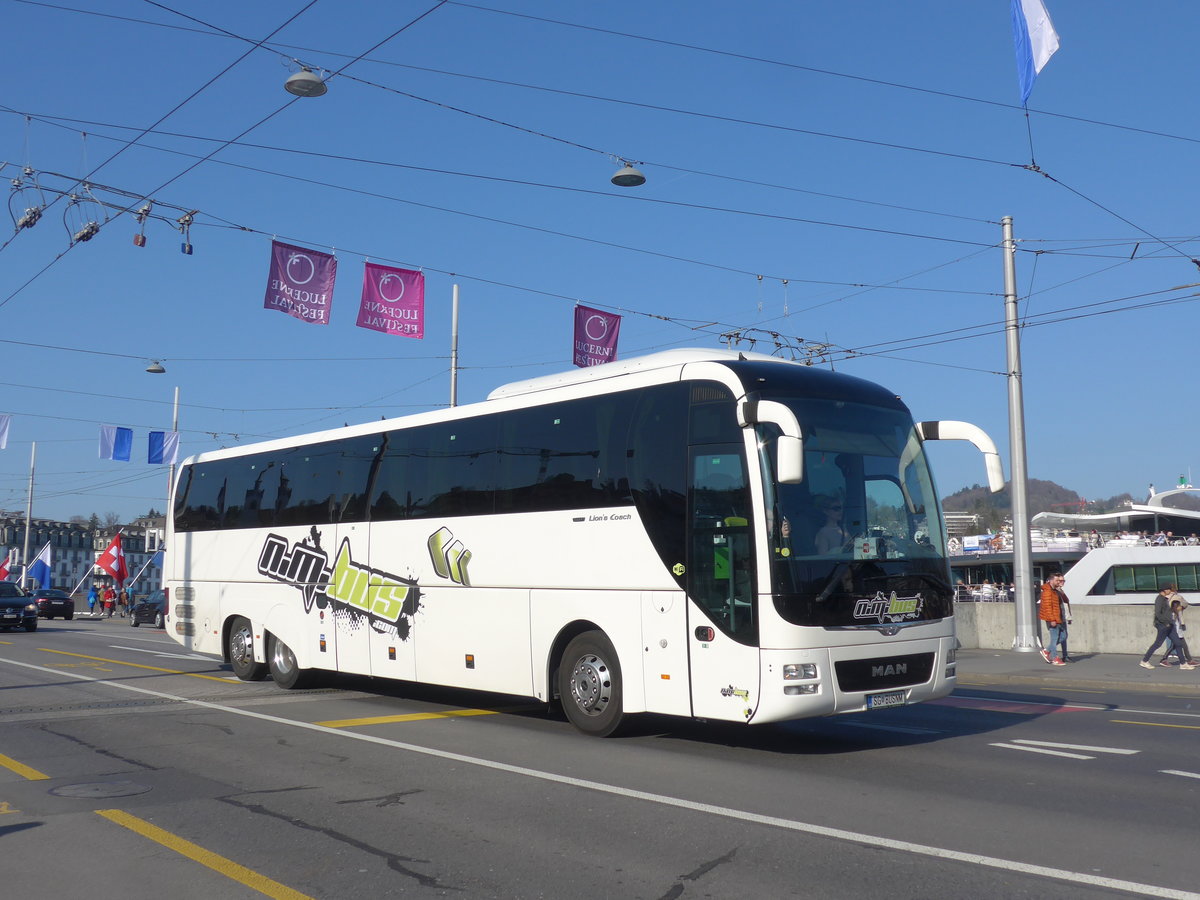 (203'372) - Aus Slowenien: N.M.Bus, Slovenj Gradec - SG BUSNM - MAN am 30. M�rz 2019 in Luzern, Bahnhofbr�cke