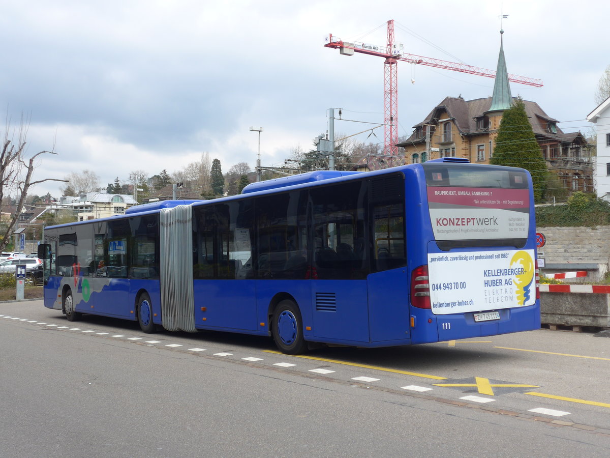 (203'511) - VZO Gr�ningen - Nr. 111/ZH 745'111 - Mercedes am 7. April 2019 beim Bahnhof K�snacht