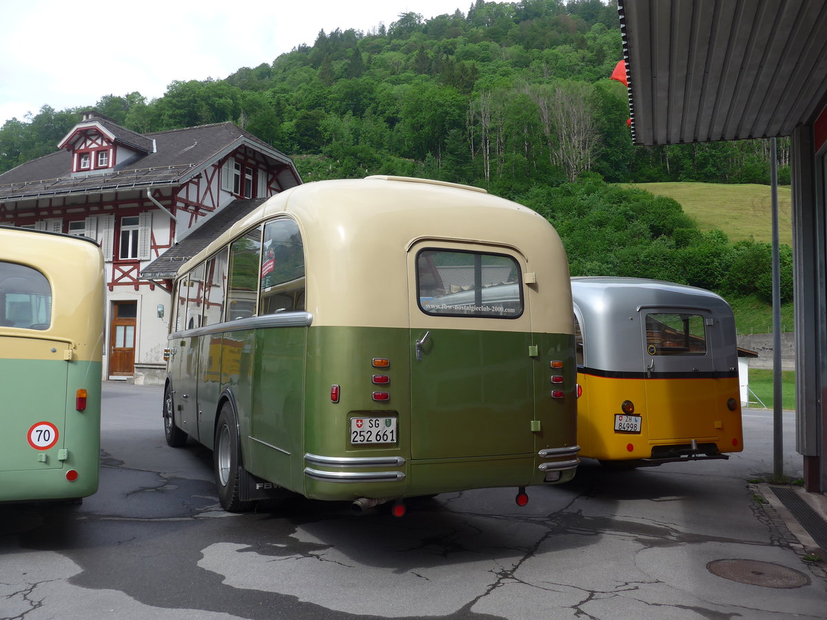 (206'287) - Nostalgieclub, Filzbach - SG 252'661 - FBW/R&J (ex Steiner, Kaltbrunn; ex Gr�nenfelder, Walenstadt) am 15. Juni 2019 in Elm, Station