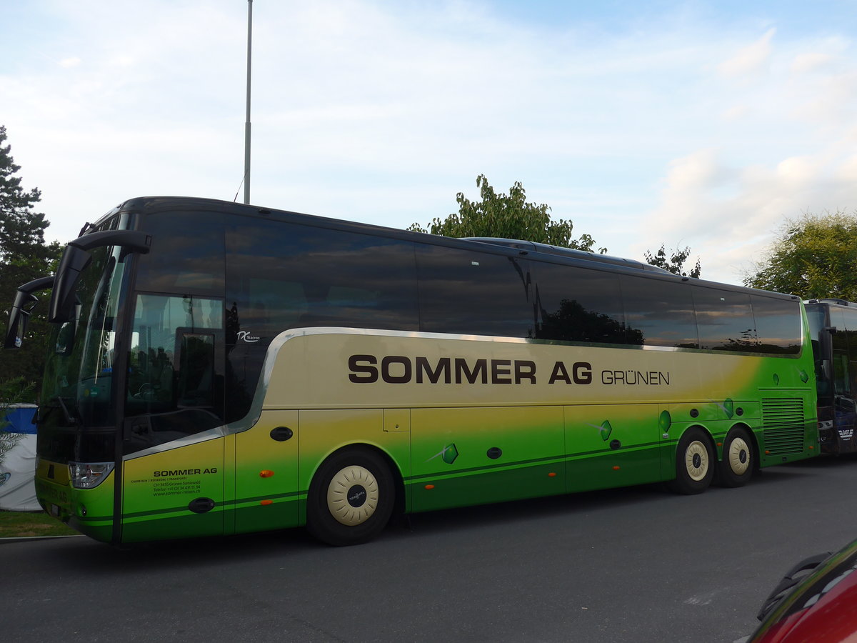 (208'387) - Sommer, Gr�nen - BE 226'999 - Van Hool am 3. August 2019 in Thun, Strandbad