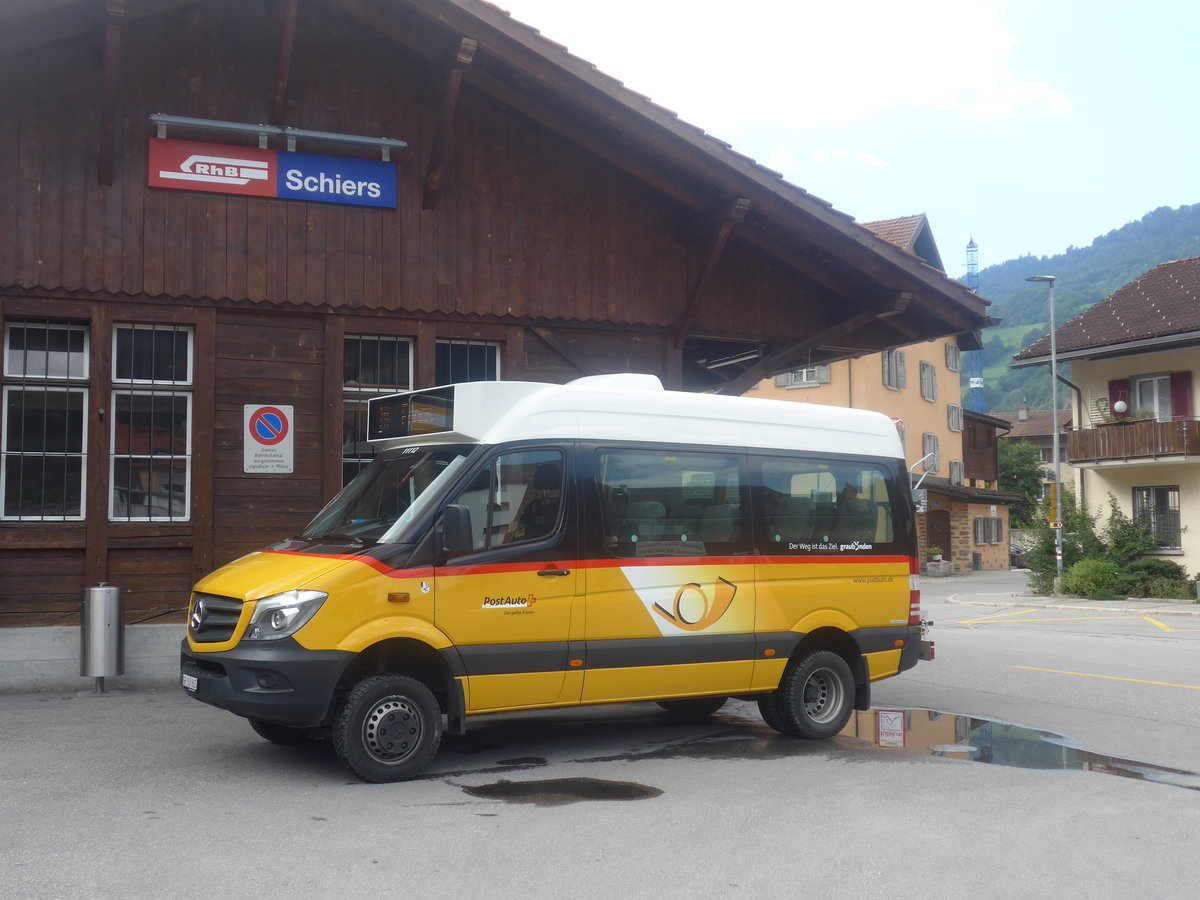 (208'708) - PostAuto Graub�nden - GR 168'865 - Mercedes am 11. August 2019 beim Bahnhof Schiers