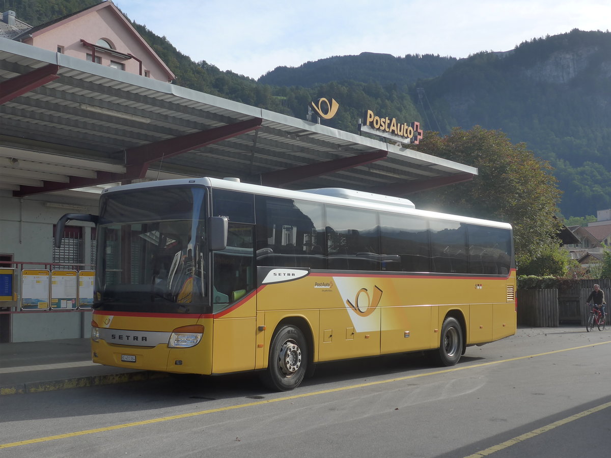 (209'753) - PostAuto Bern - BE 401'364 - Setra (ex AVG Meiringen Nr. 64) am 22. September 2019 in Meiringen, Postautostation