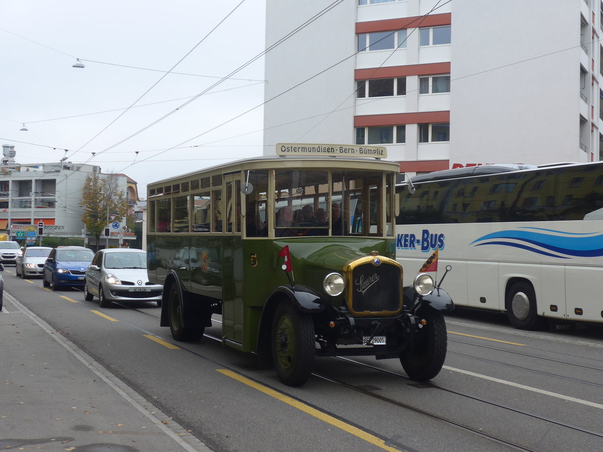 (210'449) - SVB Bern (Bernmobil historique) - Nr. 5/BE 29'005 - Saurer am 20. Oktober 2019 in Bern, Weissenb�hl