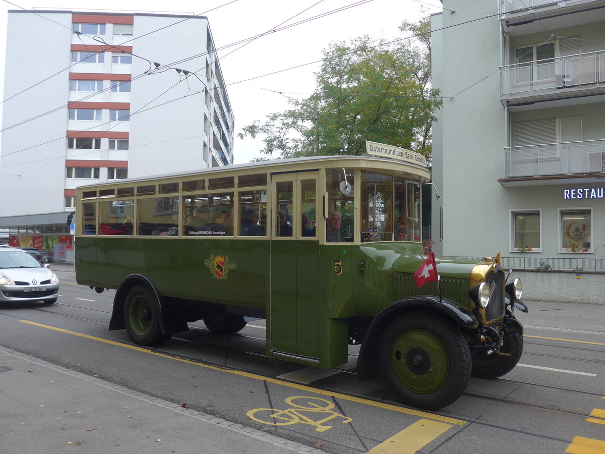 (210'450) - SVB Bern (Bernmobil historique) - Nr. 5/BE 29'005 - Saurer am 20. Oktober 2019 in Bern, Weissenb�hl