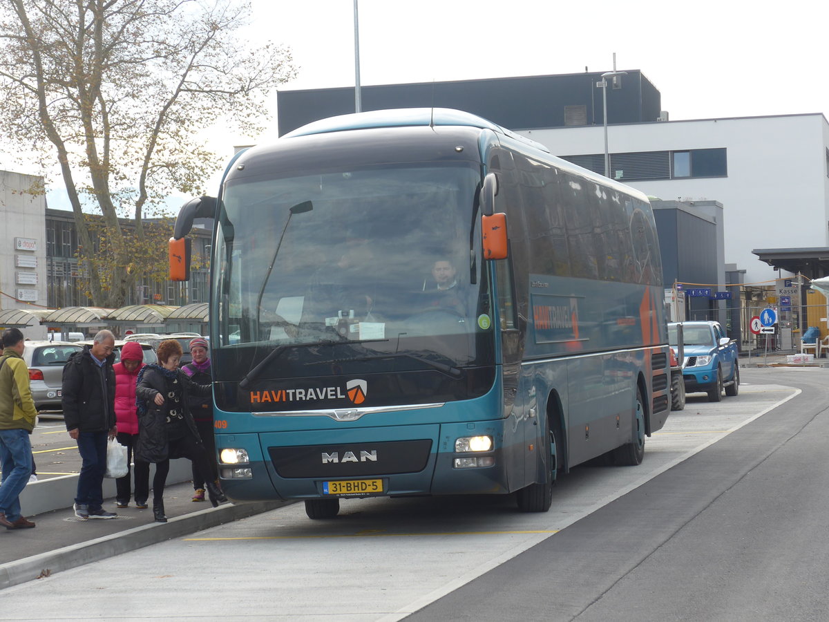 (211'042) - Aus Holland: Havi Travel, Loenen - Nr. 409/31-BHD-5 - MAN am 11. November 2019 beim Bahnhof Interlaken Ost