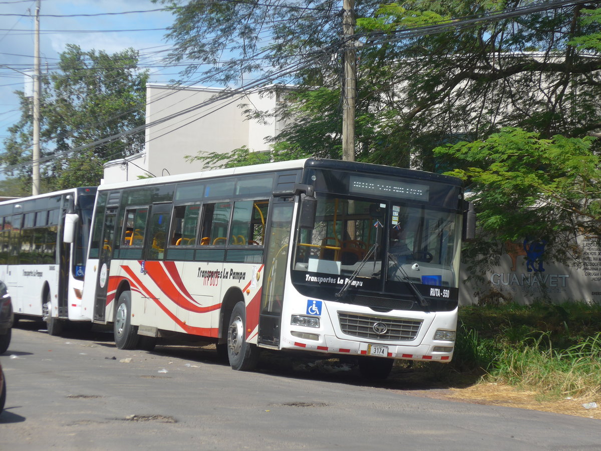 (211'342) - La Pampa, Liberia -3174 - Daewoo am 15. November 2019 in Liberia