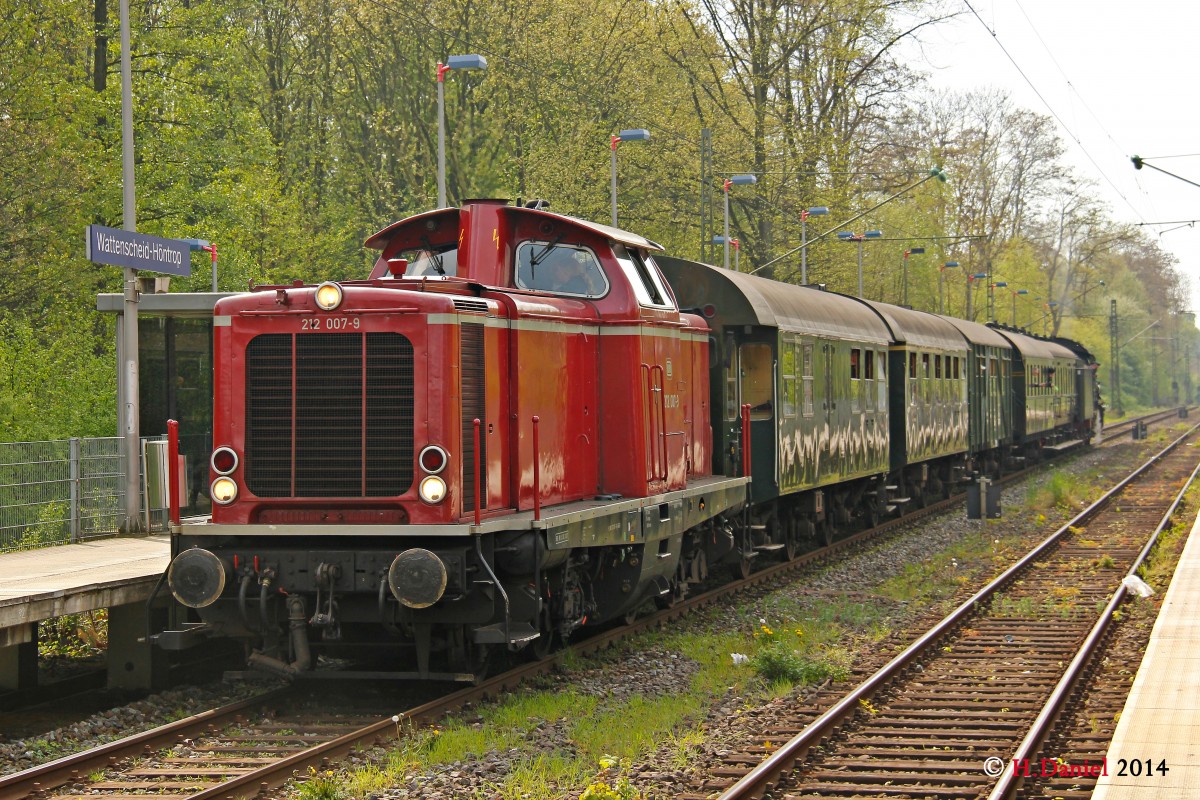 212 007-9 am 12.04.2014 in Wattenscheid H�ntrop.