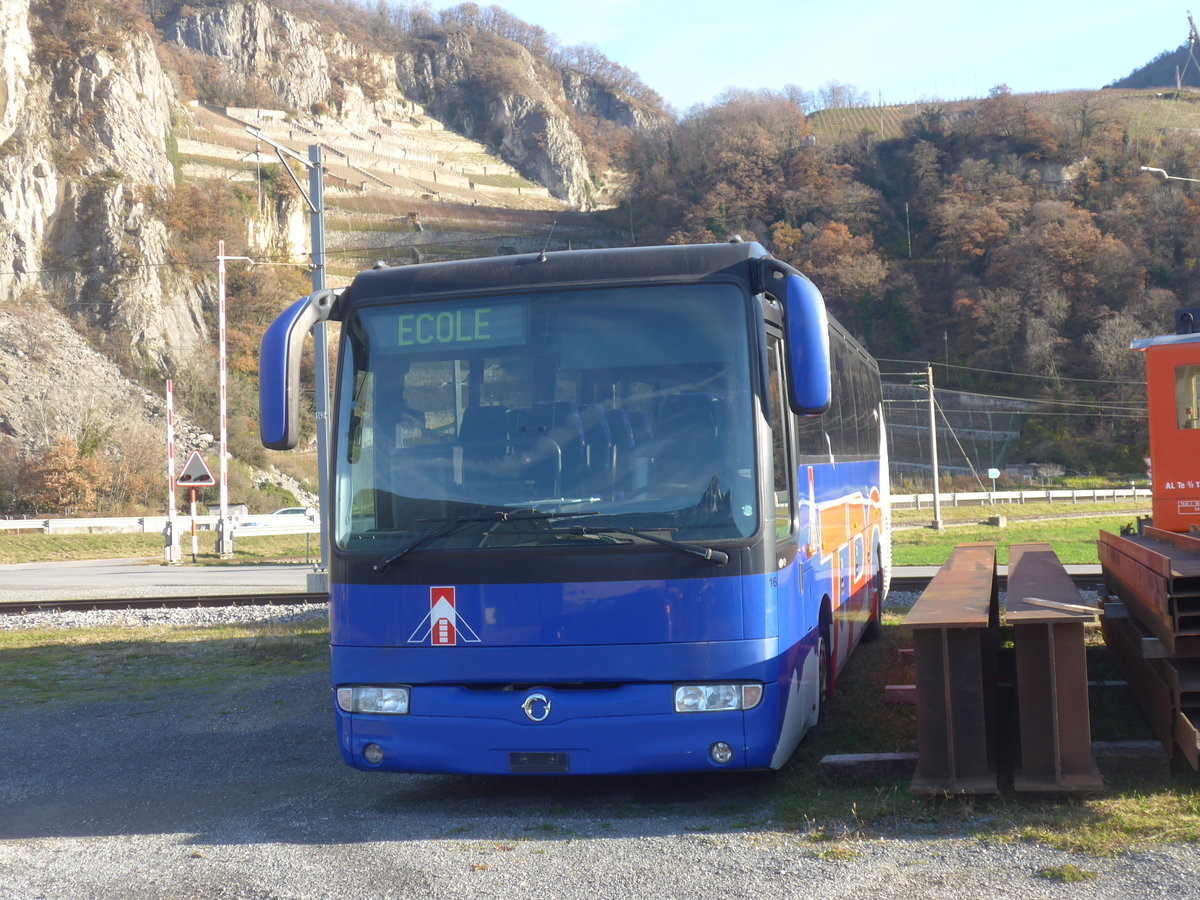 (212'734) - TPC Aigle - Nr. 16 - Irisbus am 8. Dezember 2019 in Aigle, D�p�t