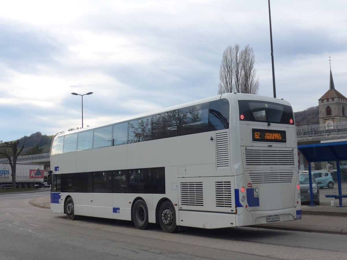 (212'799) - TL Lausanne - Nr. 551/VD 260'970 - Alexander Dennis am 8. Dezember 2019 beim Bahnhof Moudon