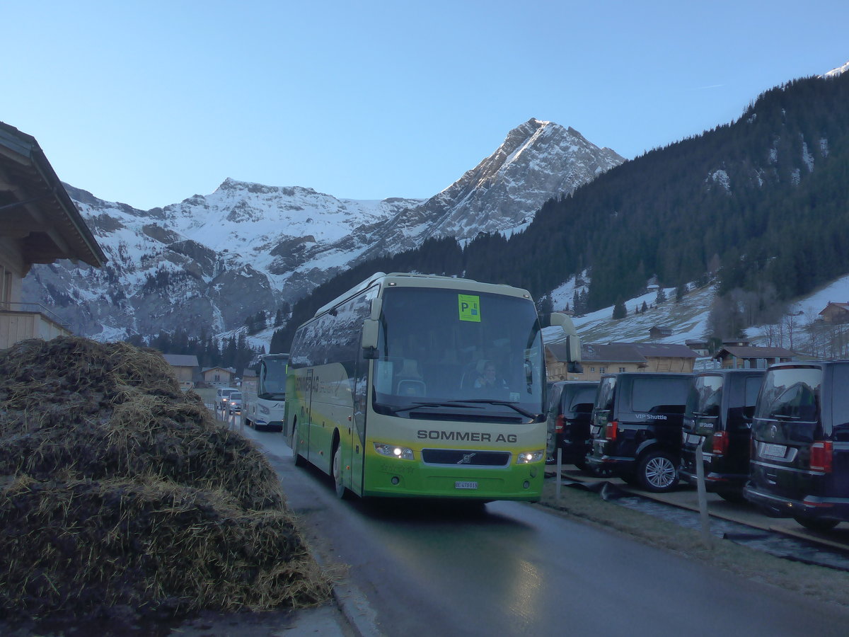 (213'512) - Sommer, Gr�nen - BE 470'018 - Volvo am 11. Januar 2020 in Adelboden, Weltcup